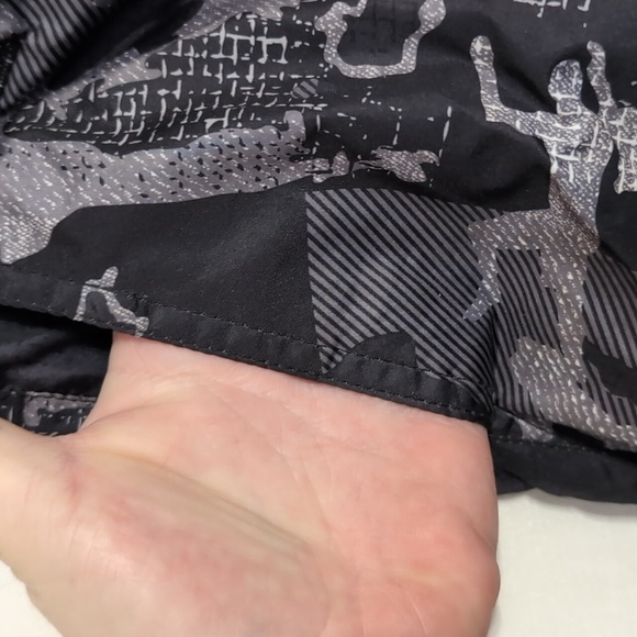 Faded Glory Black Grey Camo Winter Snow Pants Insulated Size Small - Picture 3 of 4